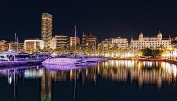 Centrum F Alicante Exterior photo