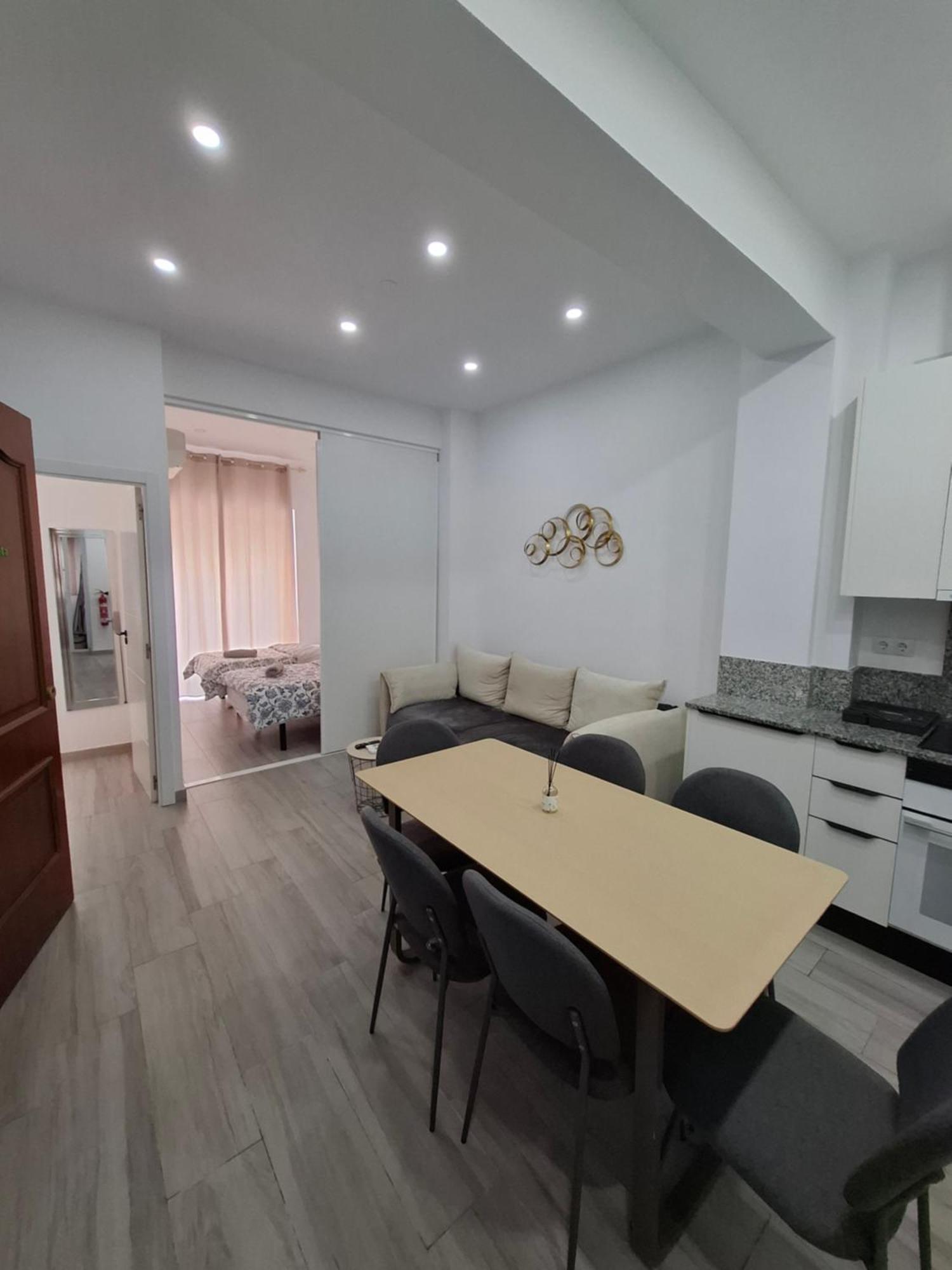 Centrum F Alicante Room photo